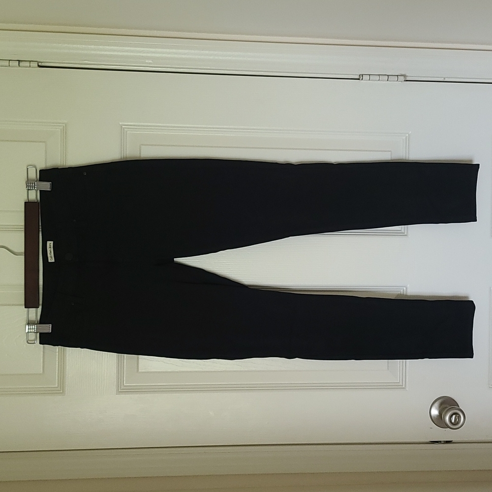 Calvin Klein Black Flat Front Skinny Pants - Size 2